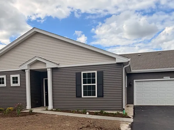 6507 Juniper Dr, Wonder Lake, IL 60097