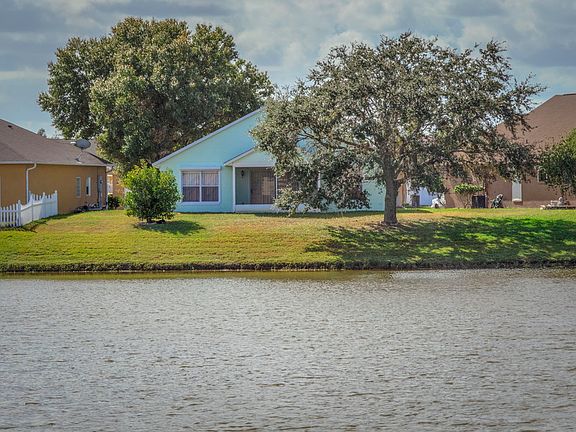 2nd image of 2333 Anhinga Dr
