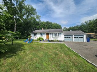 5 Cascio Rd, Ansonia, CT 06401
