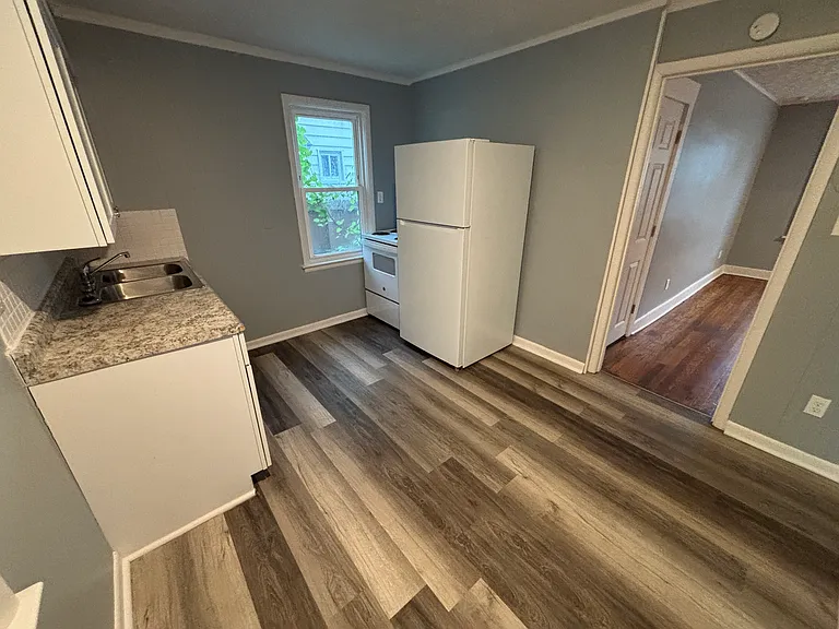 489 Delmar Ave #489 — Photo 5
