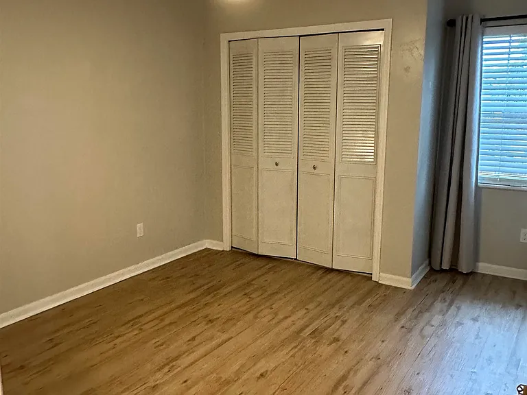 520 E Call St #4 — Photo 9