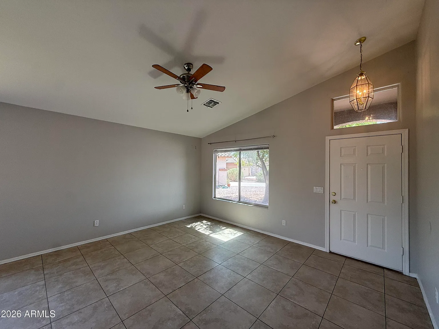 3 bed, 2.0 bath, 1635 sqft, $1,850 — Photo 2