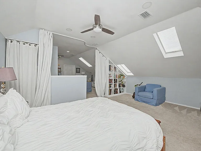 1626 Oakmont Cir — Photo 53