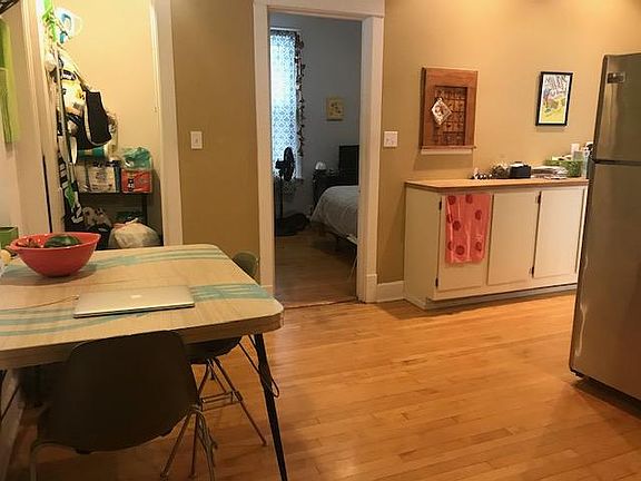 3rd image of 2149 N Campbell Ave #3