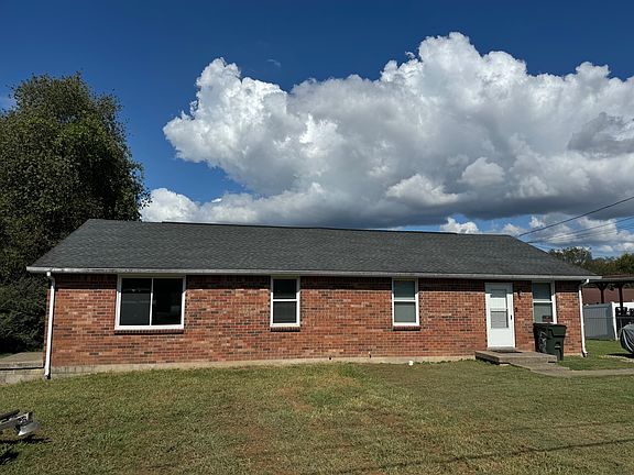 4th image of 227-229 Walnut Crest Dr #227