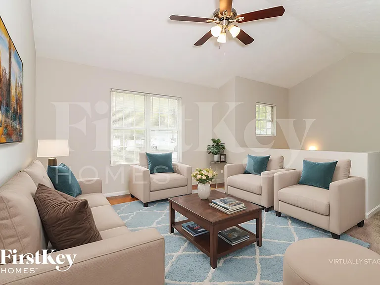 1074 Bridle Creek Dr — Photo 5