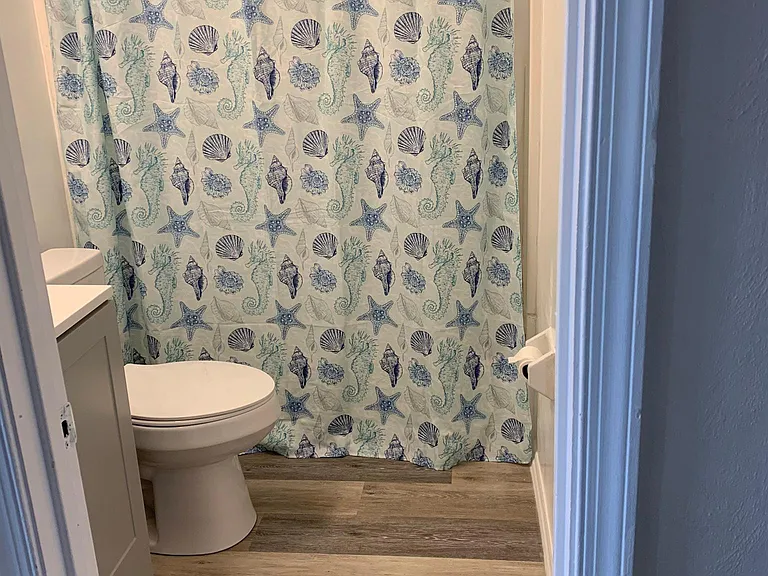 2606 Baltic Ave #201 — Photo 7