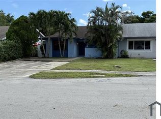 6242 NW 1st St N, Pompano Beach, FL 33063