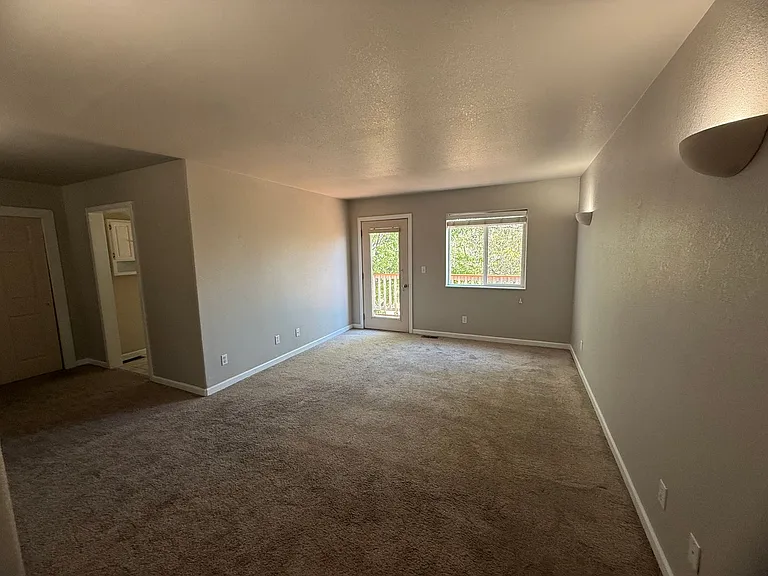 1839 Melanie Ct — Photo 10