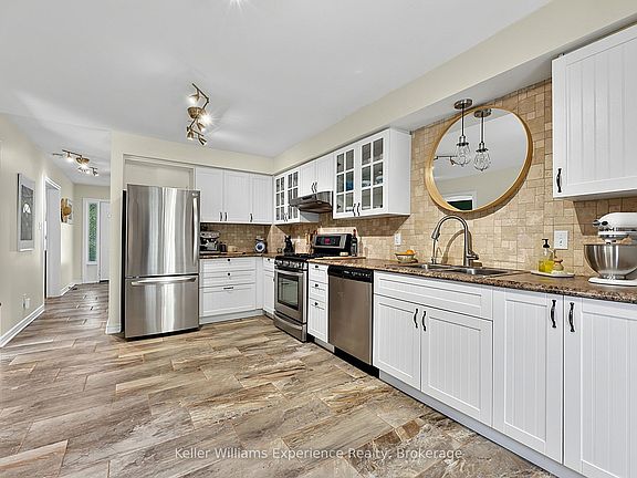 2nd image of 1044 Dina Cres