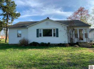 428 E 4th Ave, Calvert City, KY 42029