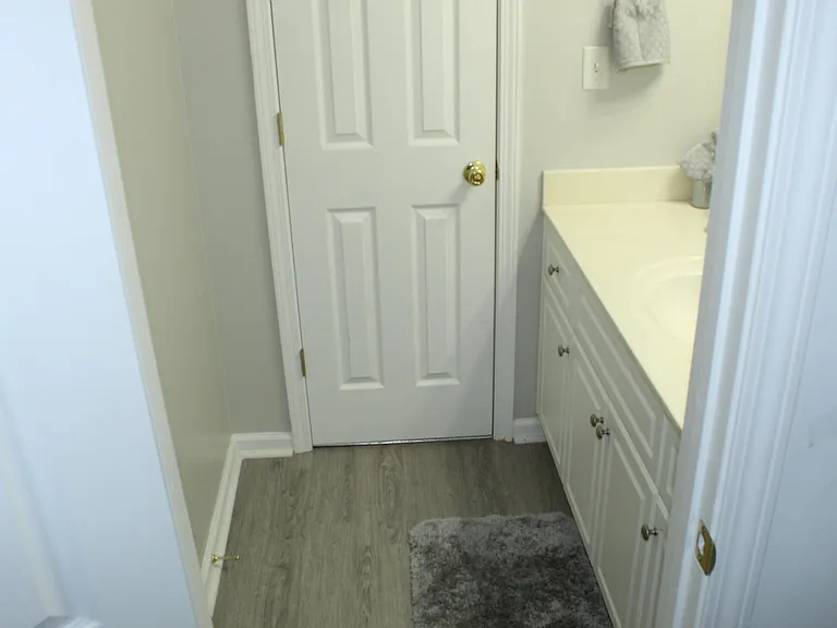1802 Honeysuckle Way — Photo 40