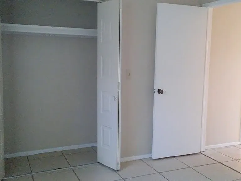 3300 Prince Edward Island Cir #1 — Photo 11