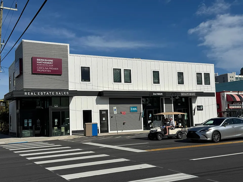 120 N Lake Park Blvd #200
