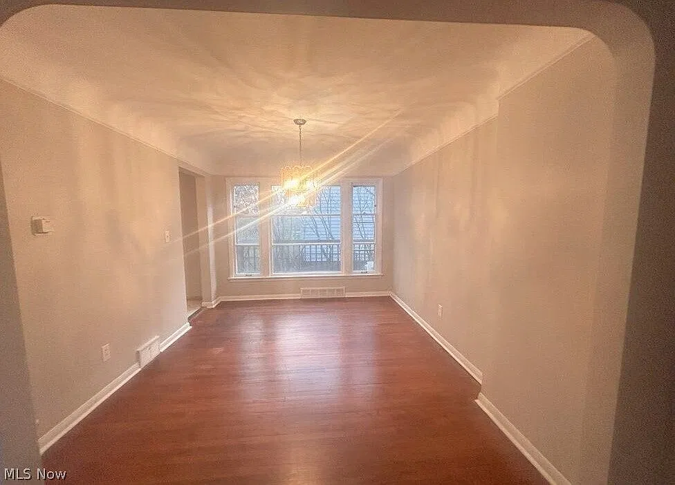 3 bed, 1.5 bath, $1,600 — Photo 4