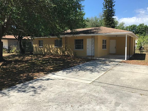 2nd image of 6207 S Adelia Ave