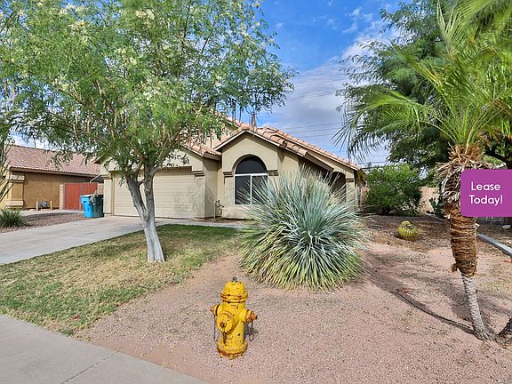 3rd image of 106 W Villa Theresa Dr