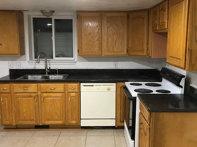 236 E 600 N — Photo 1