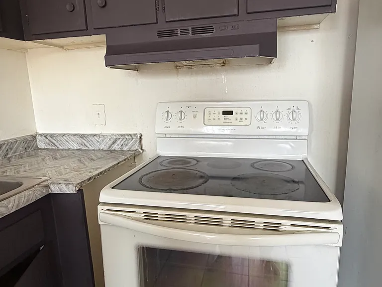 536 North Cir #4 — Photo 7