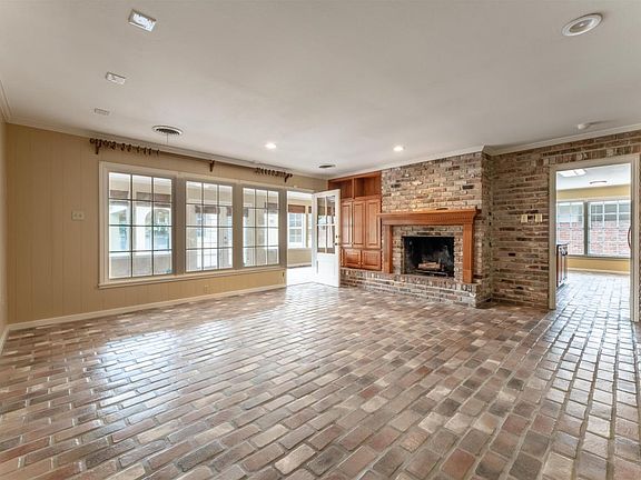 2nd image of 6477 Peggy St