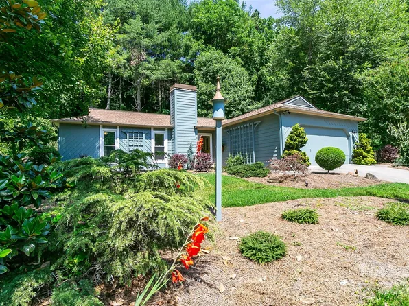 5 Lapsley Ln, Arden, NC 28704