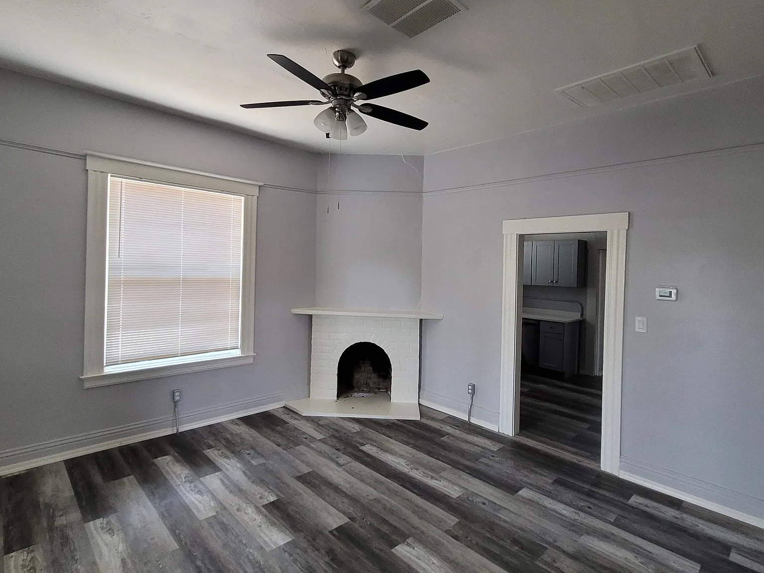 4 bed, 1800 sqft, $1,995 — Photo 3
