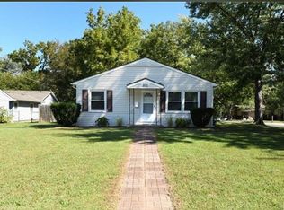 8100 Shawnee Dr, Overland Park, KS 66212