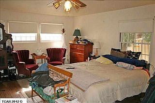 4th image of 23405 Oriole Ln