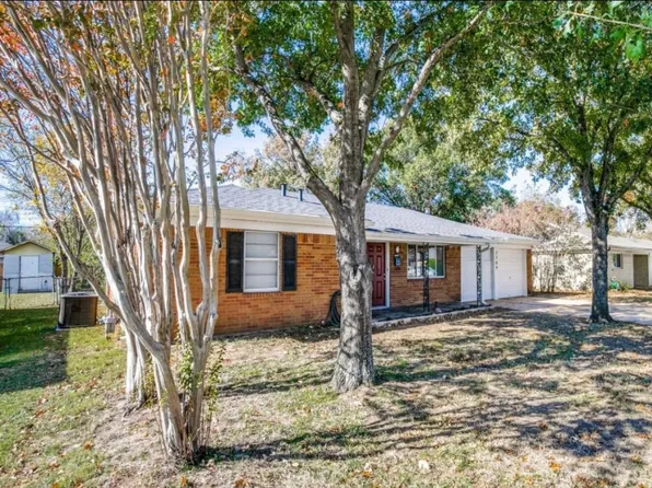2709 Dogwood Park Dr, Richland Hills, TX 76118