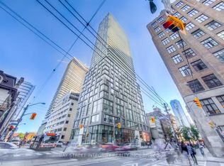 101 Peter St #3901, Toronto, ON M5V 0G6