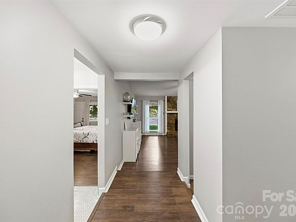 4th image of 9524 Rainbow Forest Dr