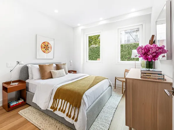 420 East 75th Street image 8 of 23