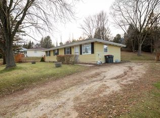 519 Elder Ln, Allenton, WI 53002