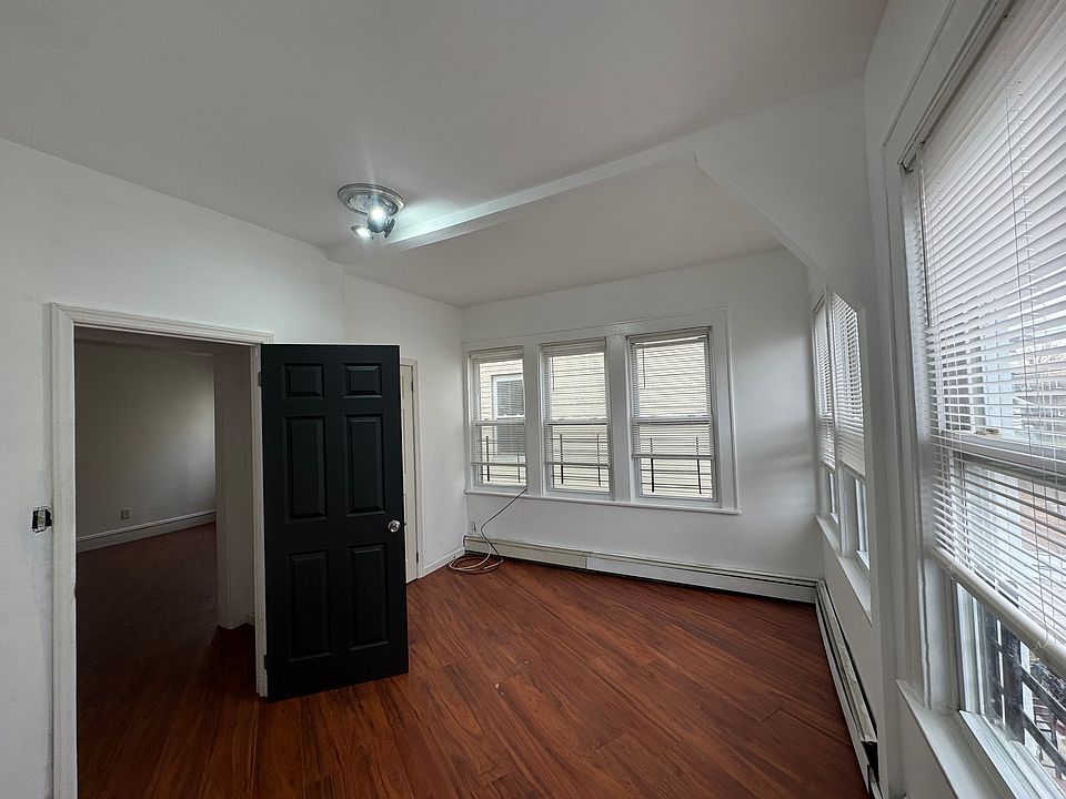 1st image of 184 Mapes Ave Floor 1