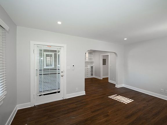 4th image of 540 N Valencia Pl #540