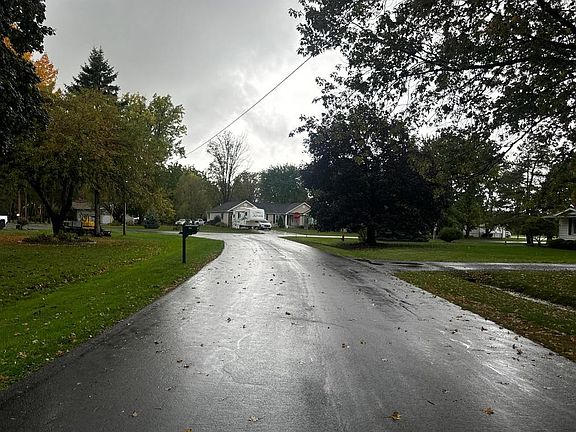 4th image of 2175 Watts Dr