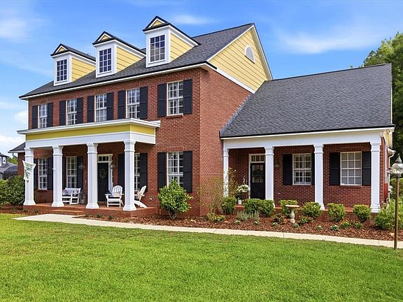 2nd image of 2635 Tryon Pl