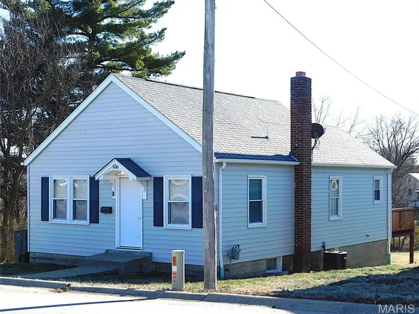 650 W College St, Troy, MO 63379