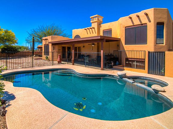 3rd image of 10710 N La Quinta Dr