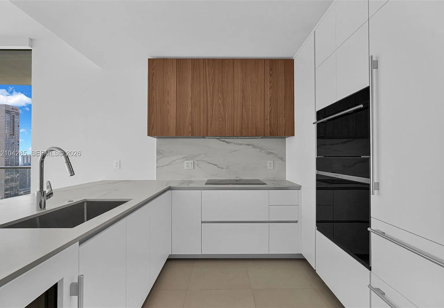 2 bed, 2.0 bath, $7,950 — Photo 4