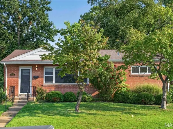 8561 Everett Ave, Saint Louis, MO 63117