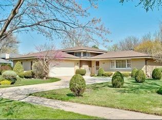 459 E Allison St, Elmhurst, IL 60126