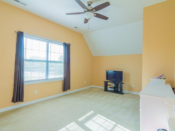 2nd image of 2805 Twinberry Ln