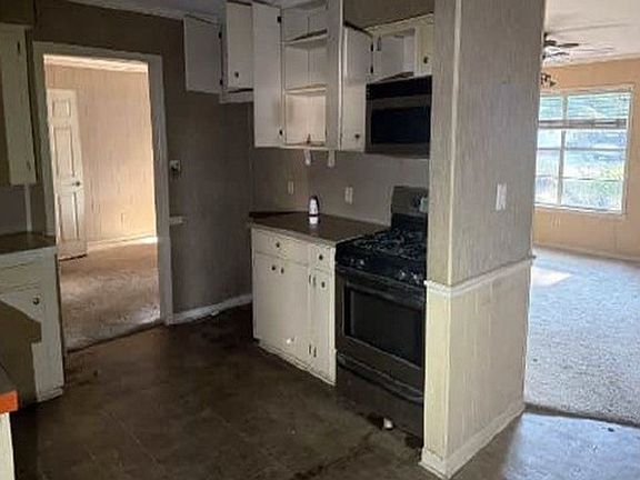5th image of 701 N Owens St