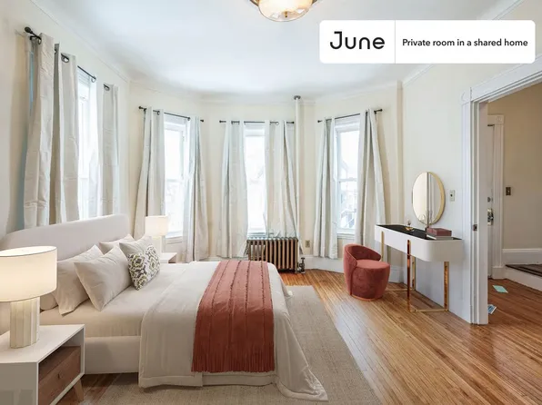 53 Sycamore St, Somerville, MA