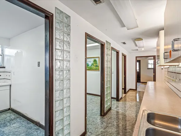 87-02 188th Street image 16 of 28