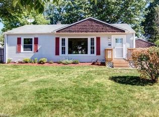 1605 Dennis Dr, Wickliffe, OH 44092