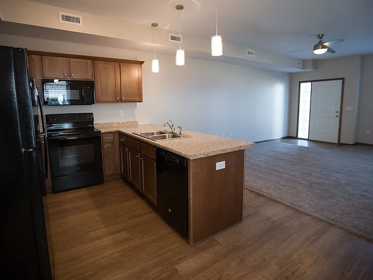 Hickory Hill Residences-Apartments — Photo 31