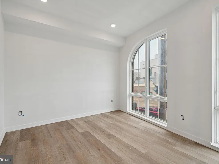 1828 Frankford Ave #303 — Photo 10