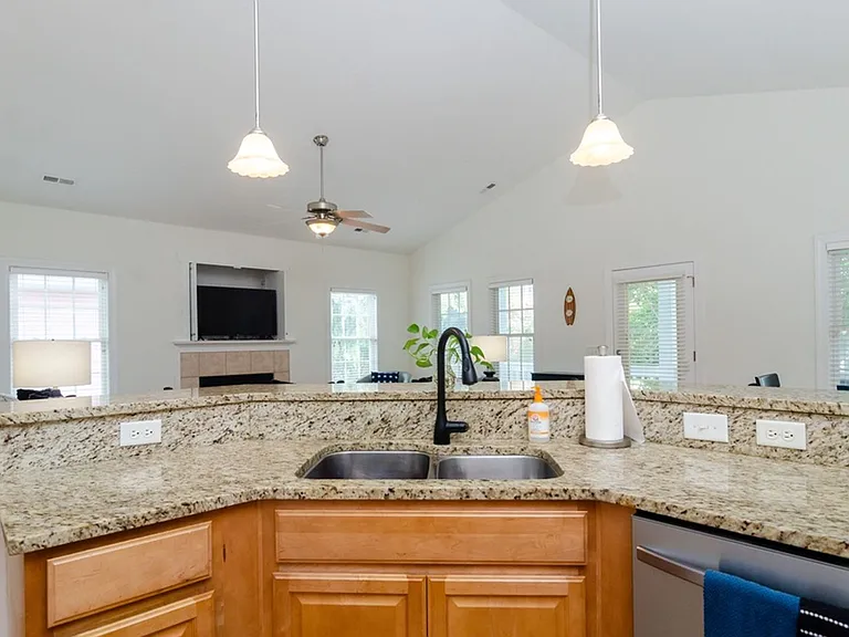1713 Mackerel Ln — Photo 11